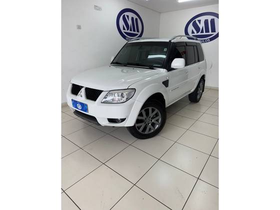 MITSUBISHI PAJERO TR4 2.0 4X2 16V 140CV FLEX 4P AUTOMÁTICO MITSUBISHI PAJERO TR4 2.0 4X2 16V 140CV FLEX 4P AUTOMÁTICO